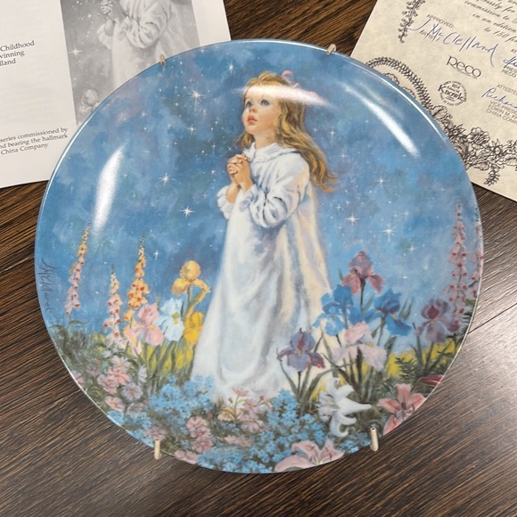 TWINKLE TWINKLE LITTLE STAR! Collector plate. Sooo cute. Love this plate. - Picture 3 of 4